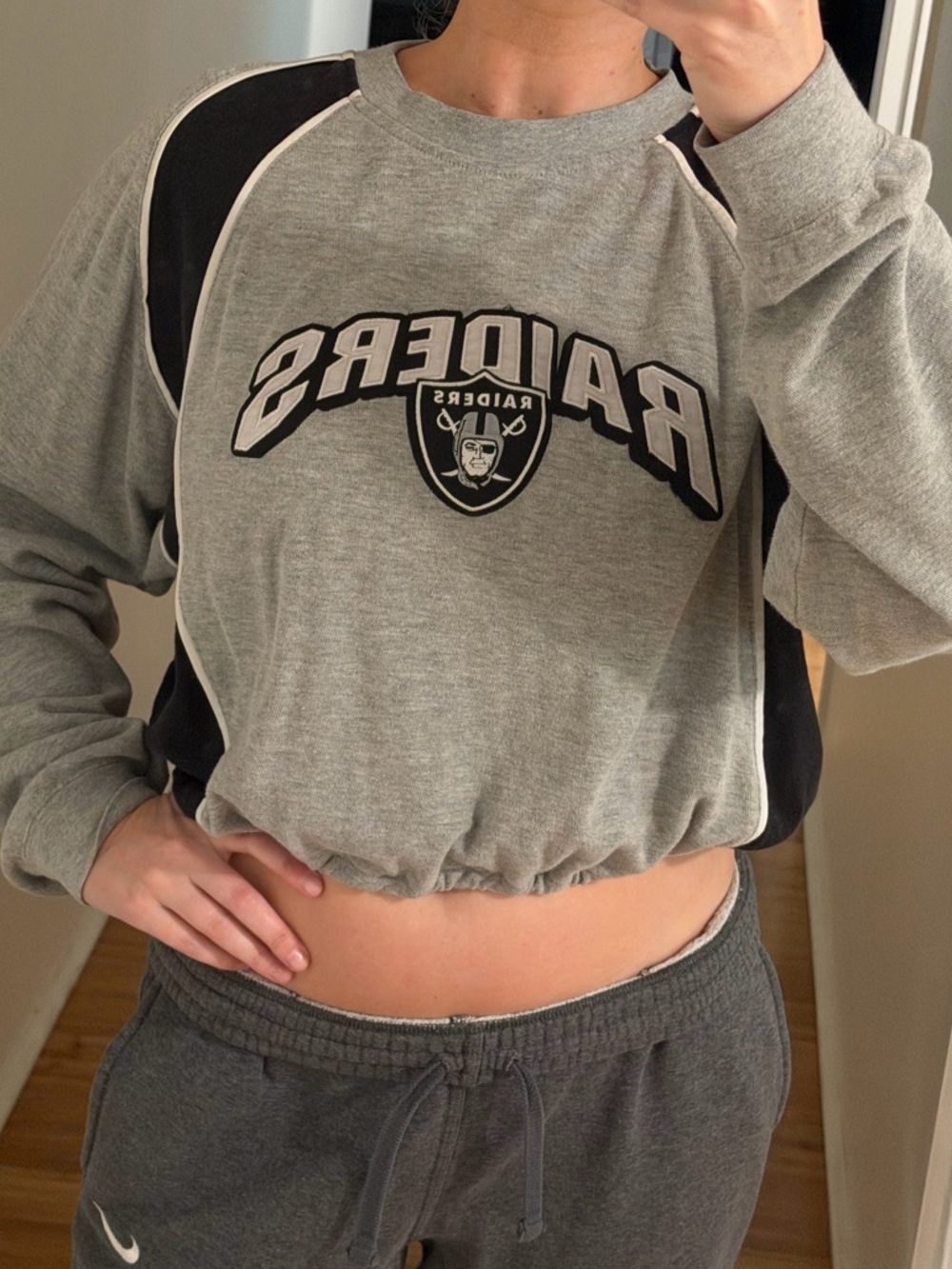 Raiders Cropped Pullover Sweatshirt